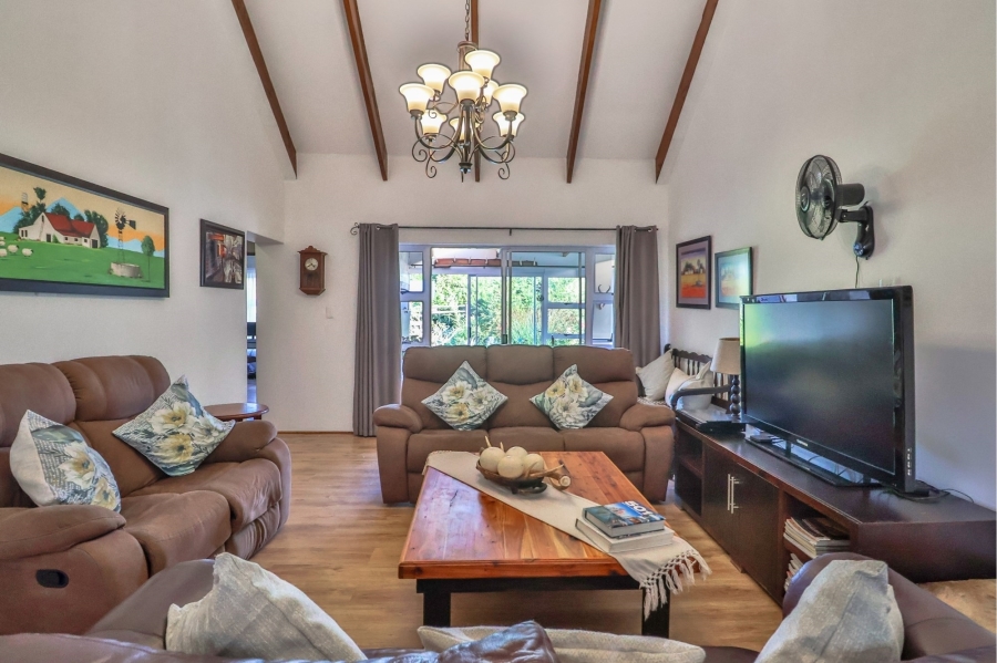 4 Bedroom Property for Sale in Kraaibosch Country Estate Western Cape